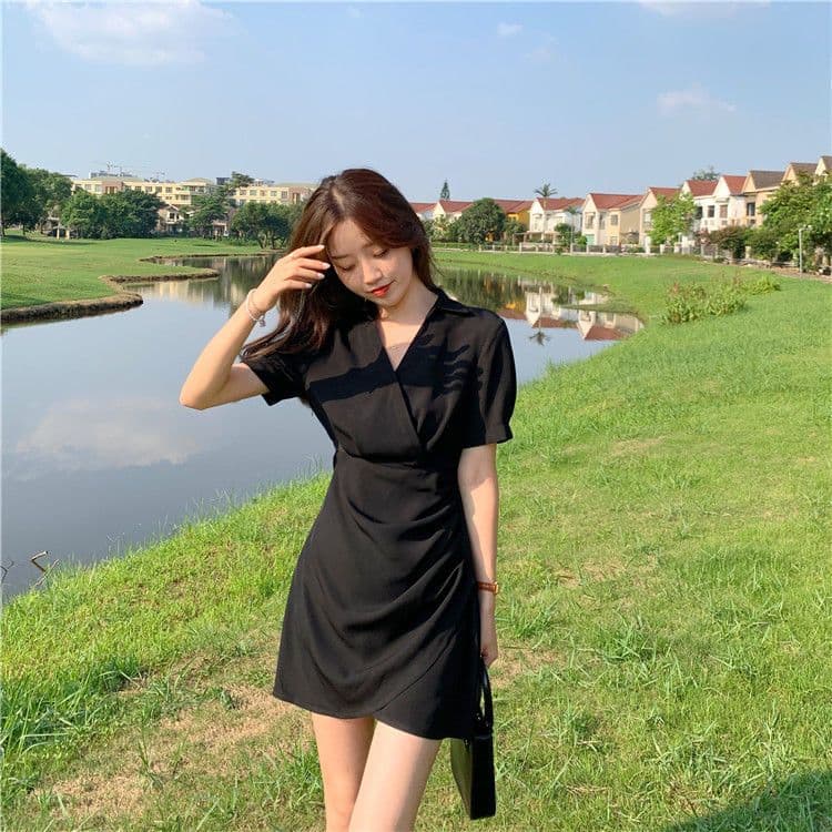 프랑스식 심장 기계 치마 디자인 센스 품격 슬림해 보이는 하이웨이스트 화이트 드레스 여름 POLO 칼라 셔츠 드레스 한 마디 이미지 4