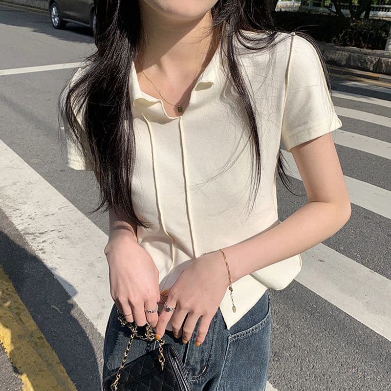 경관 그림 a4 허리 디자인 센스 핫걸 작은 트임 슬림해 보이는 명시적 스티치 작은 V넥 티셔츠 여성 디스플레이 화이트 반팔 맨위