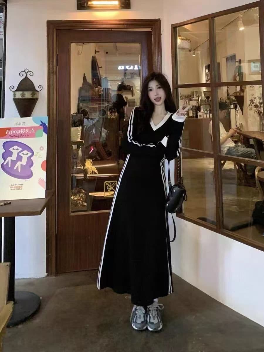 프랑스식 긴팔 V넥 배색 허리 수축 슬림해 보이는 작은 대중 디자인 롱 스커트 검정색 품격 슬림해 보이는 고급 센스 드레스 상세 이미지 4