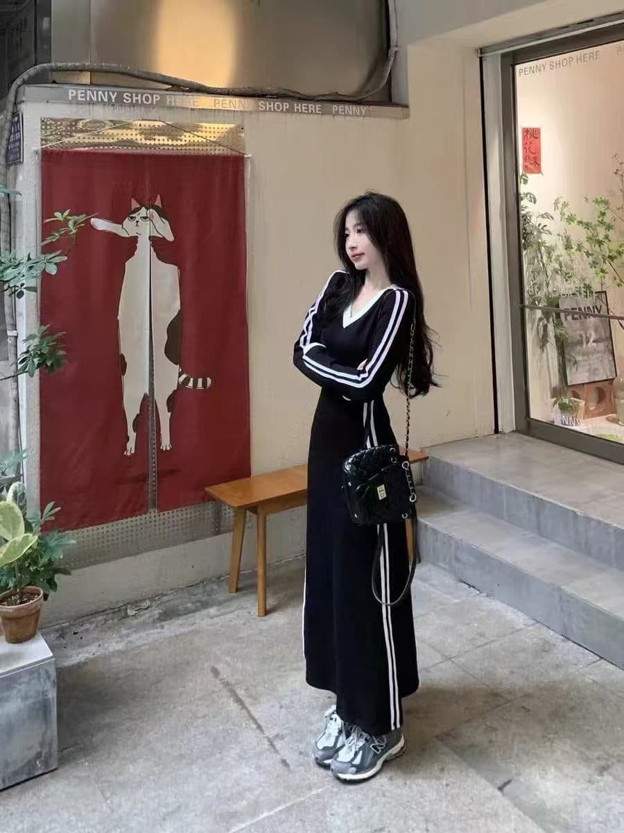 프랑스식 긴팔 V넥 배색 허리 수축 슬림해 보이는 작은 대중 디자인 롱 스커트 검정색 품격 슬림해 보이는 고급 센스 드레스 상세 이미지 6