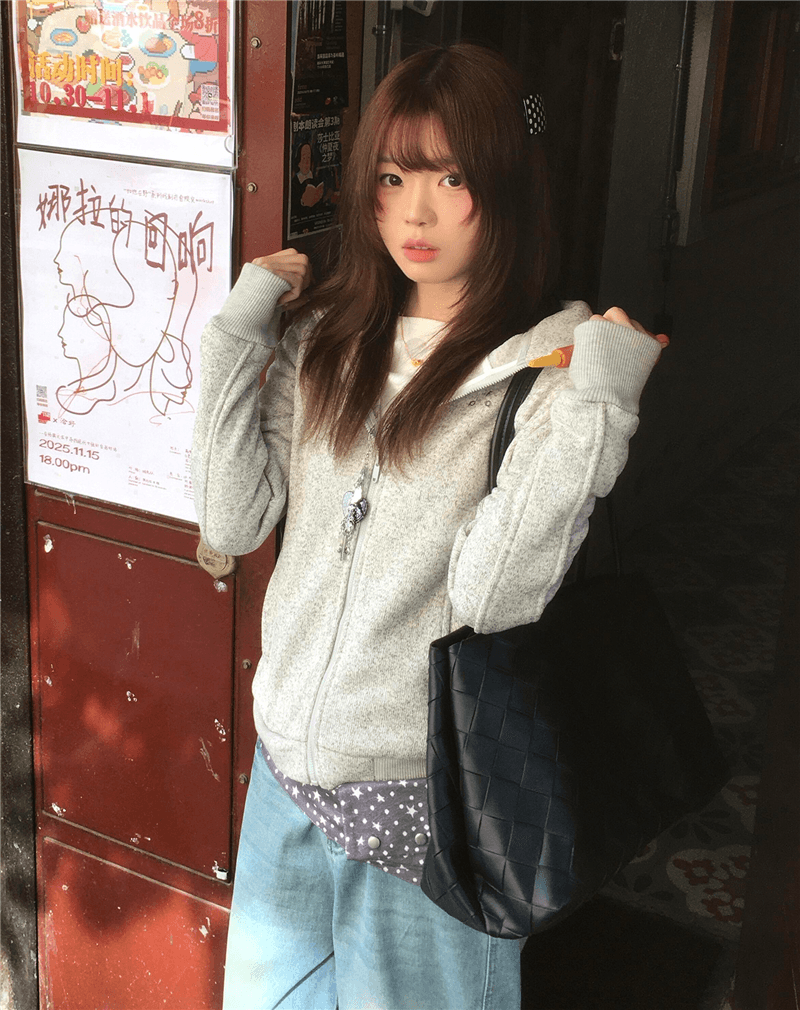 순수한 Mianhua 면 가을 겨울 오픈 가디건 몸매 가꾸기 쇼트 스타일 재킷 맨위 털이 있고 두꺼운 후드 티 스웨터 여성 상세 이미지 4