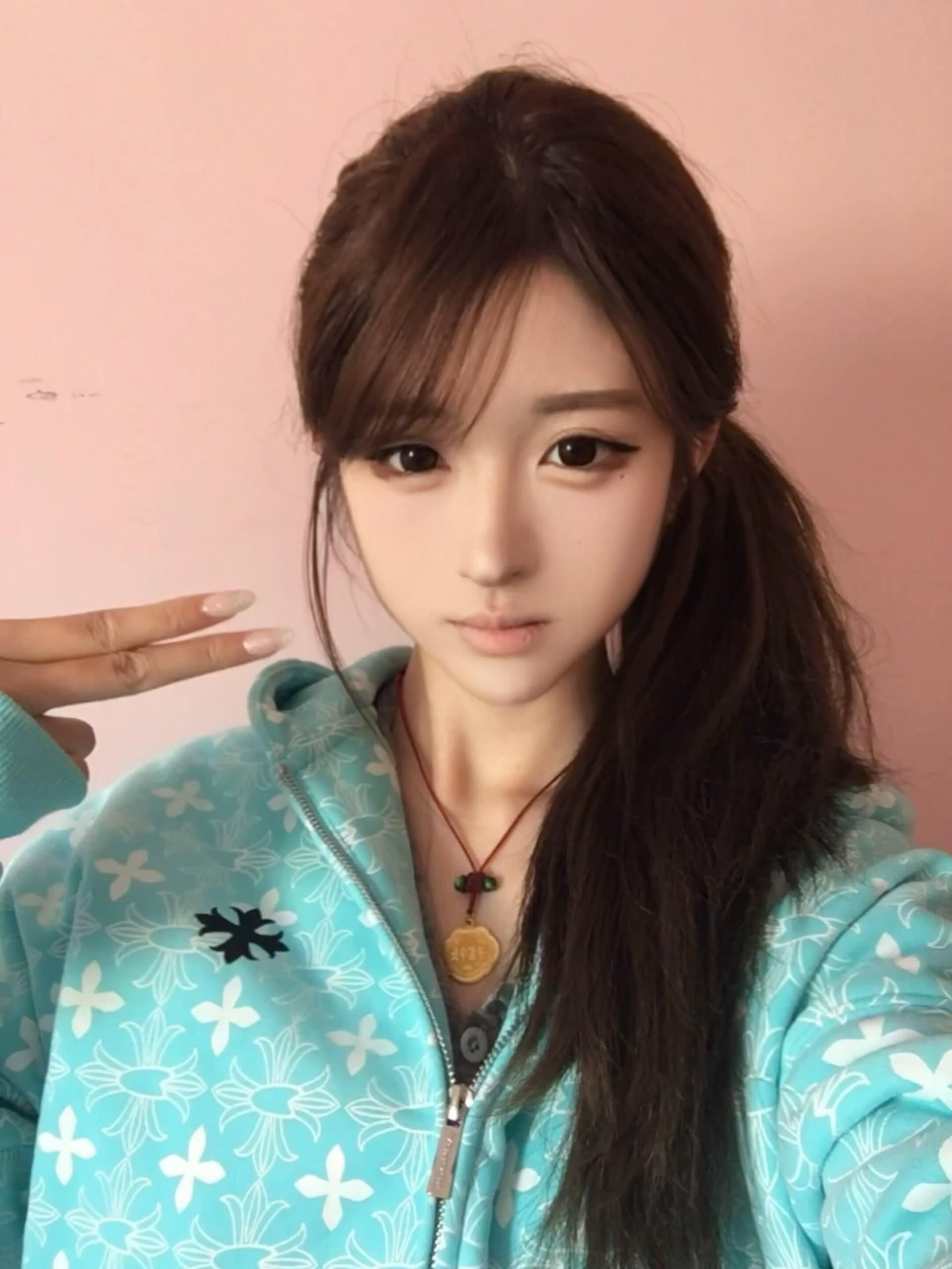 순수한 Mianhua 면 가을 겨울 카디건 코트 털이 있고 두꺼운 형제 특별 알파벳 십자가 후드 티 스웨터 여성 상세 이미지 2