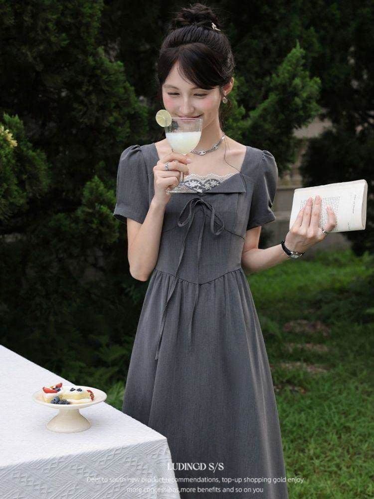 사슴 응시 응시 마이크로 지방 빅 사이즈 여성 의류 지방 mm 회색 광장 칼라 반팔 여성 드레스 여름 자이언트 슬림해 보이는 한 마디 치마 이미지 2