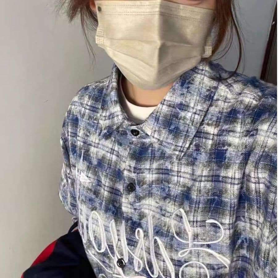 2026 새로운 아메리칸 높음 거리 알파벳 자수 격자 무늬 셔츠 봄 여름 섹션 디자인 센스 작은 대중 파란색 맨위 재킷 이미지 3