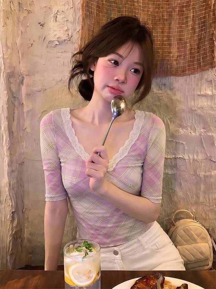 달콤한 스타일 휴가 체크무늬 V넥 레이스 조각 중간 소매 티셔츠 여성 여름 허리 수축 슬림해 보이는 쇼트 스타일 인사이드 가져 가라. 품격 맨위