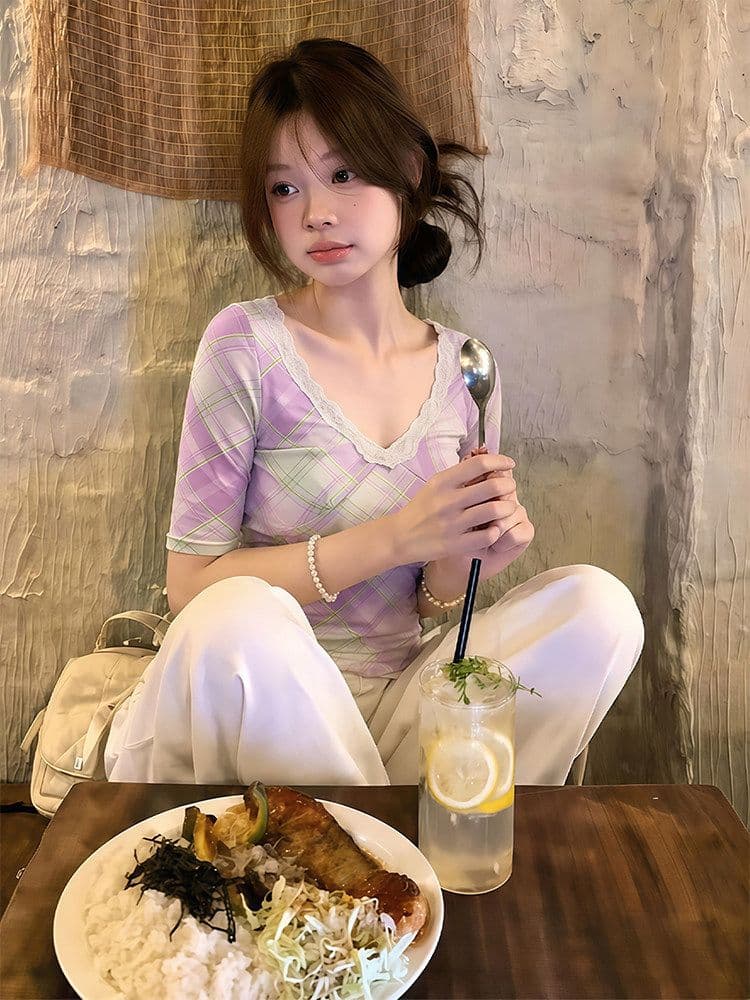 달콤한 스타일 휴가 체크무늬 V넥 레이스 조각 중간 소매 티셔츠 여성 여름 허리 수축 슬림해 보이는 쇼트 스타일 인사이드 가져 가라. 품격 맨위 상세 이미지 3