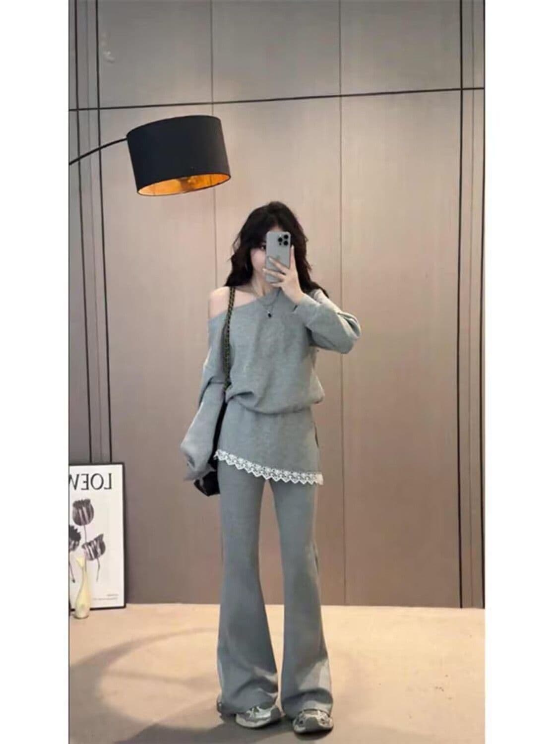 모방 면 사선 무늬 당겨 프레임 250그램 가을 패션 세트 여성 디자인 센스 오프숄더 맨위 부츠컷 바지 투피스 세트 상세 이미지 2