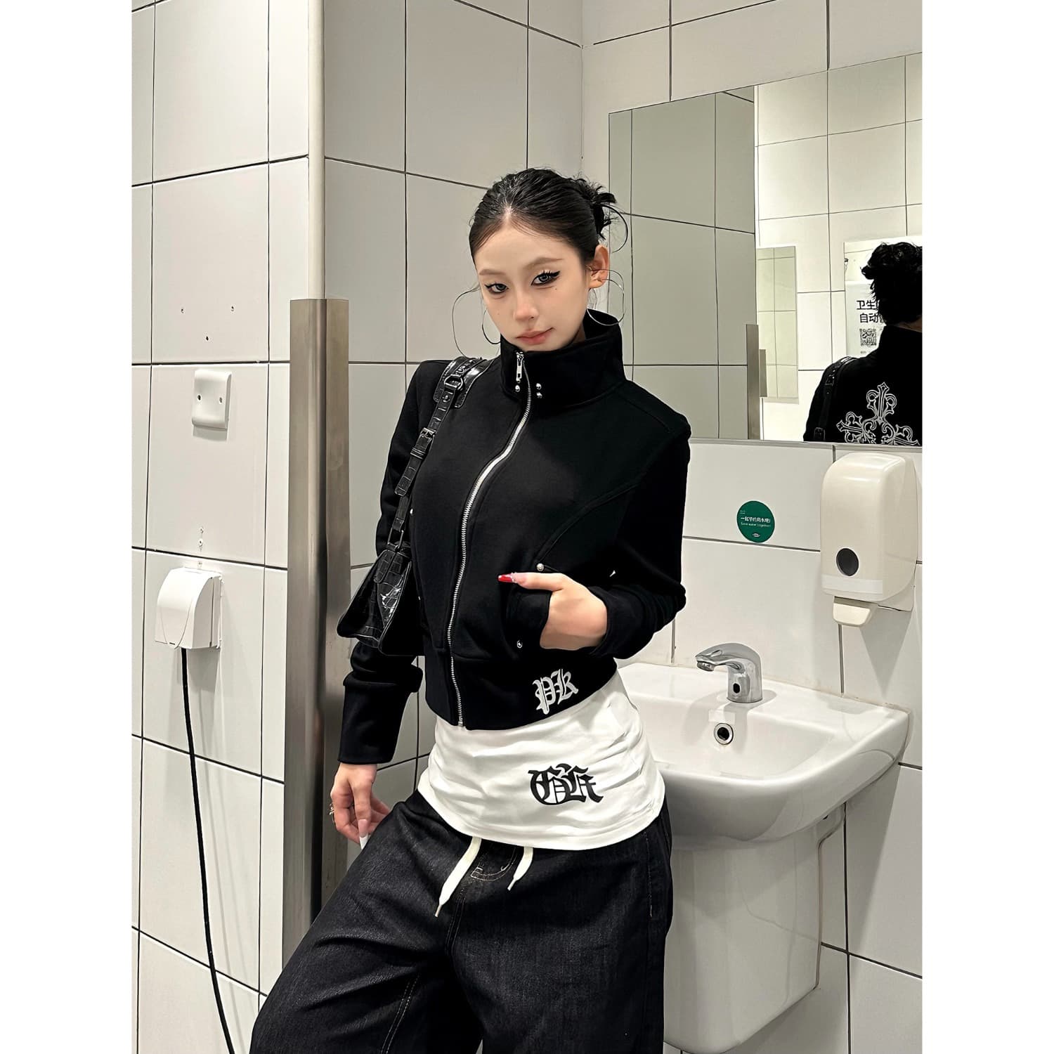 아메리칸 레트로 산스크리트어 십자가 자수 스탠드 칼라 쇼트 스타일 루즈핏 디자인 센스 여성 코트 가을 맨위 이미지 2
