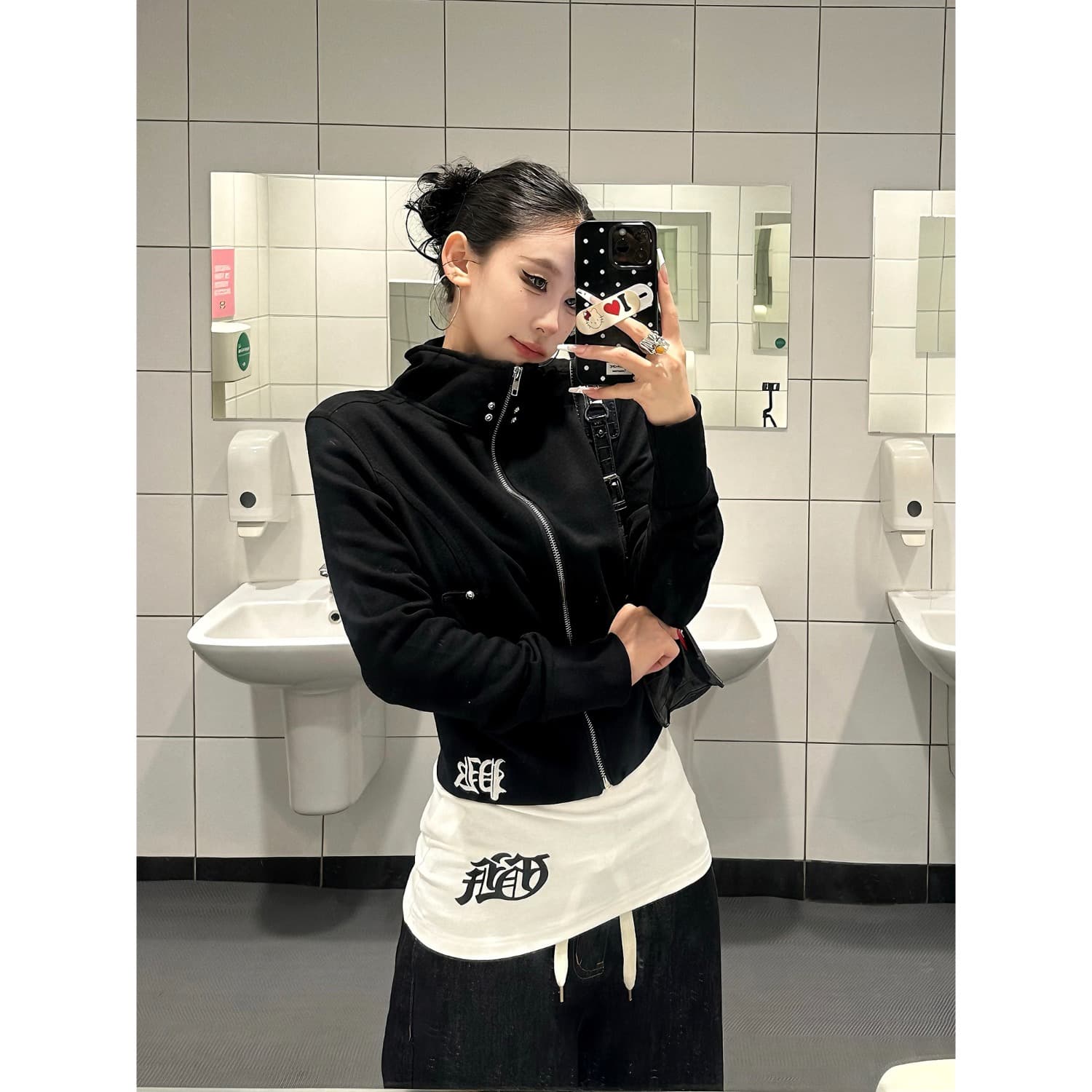 아메리칸 레트로 산스크리트어 십자가 자수 스탠드 칼라 쇼트 스타일 루즈핏 디자인 센스 여성 코트 가을 맨위 이미지 5