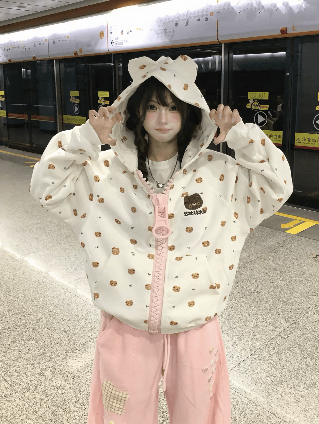 후아 면 복합 가을 재킷 아메리칸 만화 작은 곰 알파벳 살구 색상 지퍼 오픈 가디건 후드티 여성 이미지 4