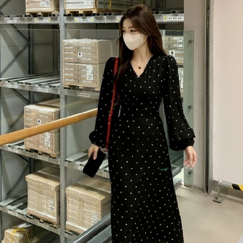 프랑스식 검정색 V넥 도트 무늬 드레스 여성 의류 봄 가을 고급 센스 품격 허리 수축 슬림해 보이는 연령 감소 무릎 아래 롱 스커트 상세 이미지 1