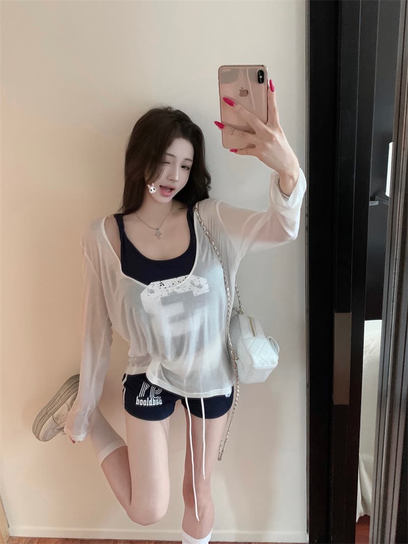 실사 핫걸 섹시함 스포츠 슈트 여성 계절 새로운 캐미솔 반바지 자외선 차단 블라우스 3종 세트 상세 이미지 3