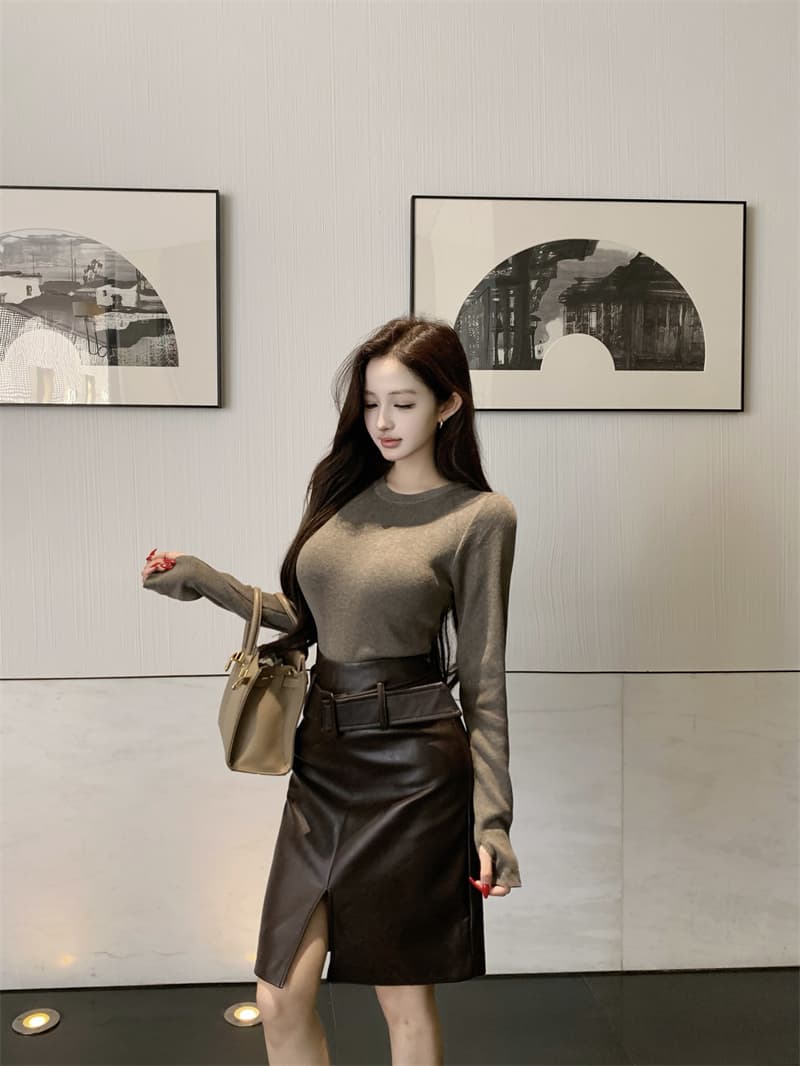 실사 느긋한 바람 터틀넥 숄 망토 니트 스웨터 스웨터 두 조각 여성 세트 PU 가죽 트임 스트레이트 치마 세트 상세 이미지 7