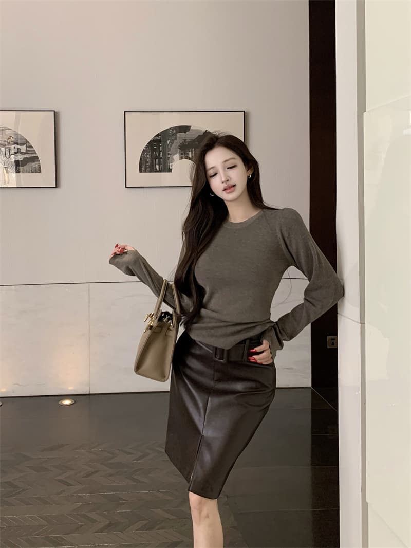 실사 느긋한 바람 터틀넥 숄 망토 니트 스웨터 스웨터 두 조각 여성 세트 PU 가죽 트임 스트레이트 치마 세트 상세 이미지 11