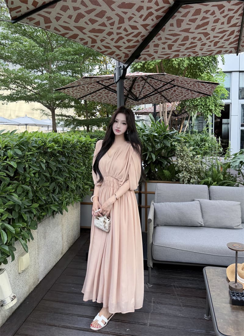 실사 프랑스식 가벼움 주름 가을 어깨 배트윙 소매 V넥 슬림해 보이는 허리 수축 드레스 이미지 3