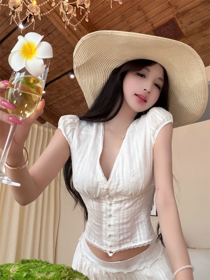 실사 차 섬 화이트 장미 깊은 V 넥 여성 셔츠 여름 새로운 홀로우 아웃 자수 한 마디 치마 세트 상세 이미지 2