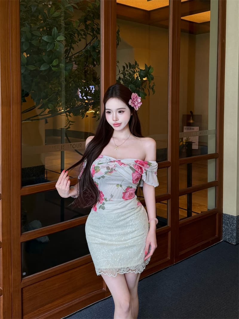 실사 홍당무 장미 오프숄더 프릴 꽃무늬 여름 새로운 슬림해 보이는 맨위 여성 상세 이미지 4