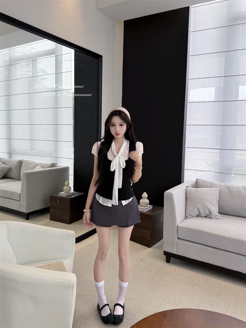 실사 반팔 셔츠 여자 2026 새로운 튀김 거리 Chic 아름다운 작은 셔츠 쉬폰 톱 여성 화이트 셔츠 상세 이미지 3