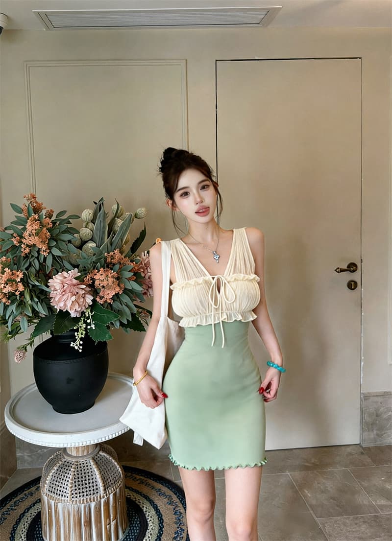 실사 파란색 패치워크 V넥 민소매 조끼 여성 드레스 여름 섹시함 순수한 욕망 몸매 가꾸기 타이트 스커트 짧은 치마 상세 이미지 7