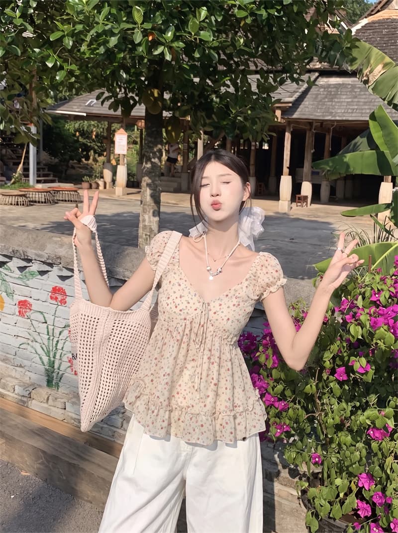 실사 정가 여름 달콤한 스타일 V넥 레이스 조각 꽃무늬 허리 수축 패션 다용도 맨위 여성 이미지 4