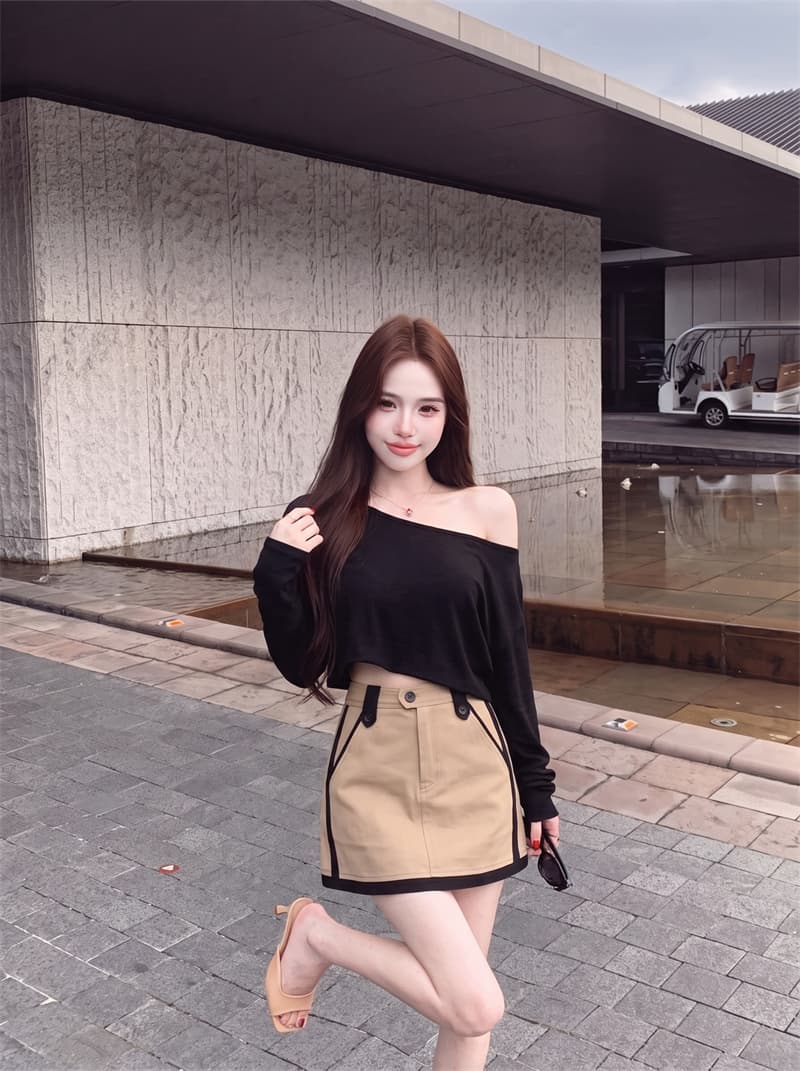 실사 느슨함 센스 비스듬한 어깨 티셔츠 맨위 여성 배색 패치워크 미니 스커트 세트 상세 이미지 7