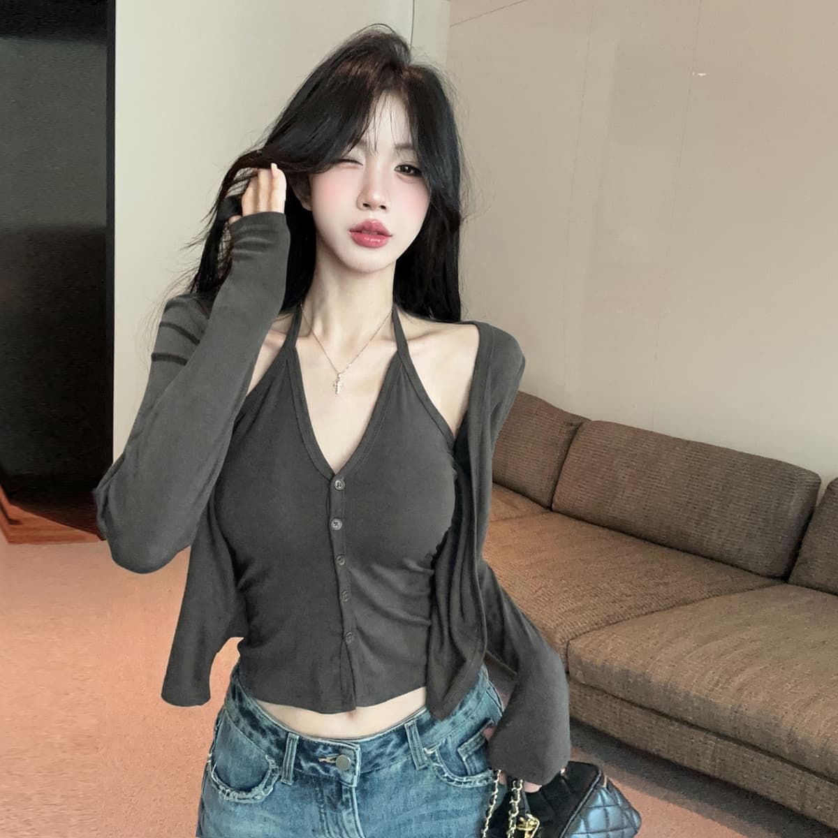 정가 섹시함 핫걸 V넥 행침 목 슬립 이슬 쇄골 쇼트 스타일 오픈 가디건 작은 외투 페이크 레이어드 긴팔 티셔츠 맨위 상세 이미지 23
