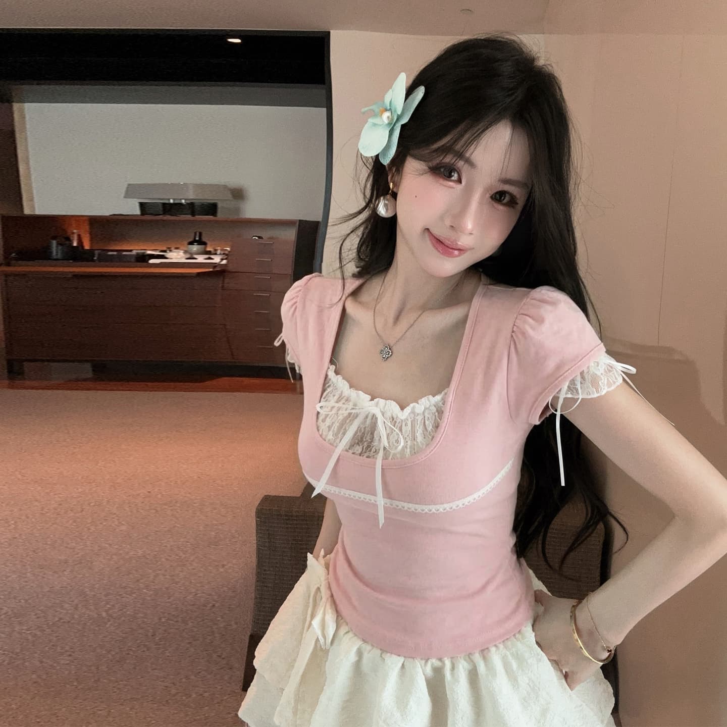 정가 캐주얼 휴가 거품 소매 소매 레이스 레이스 u 칼라 나비 매듭 맨위 신축성 몸매 가꾸기 허리 수축 티셔츠 상세 이미지 14
