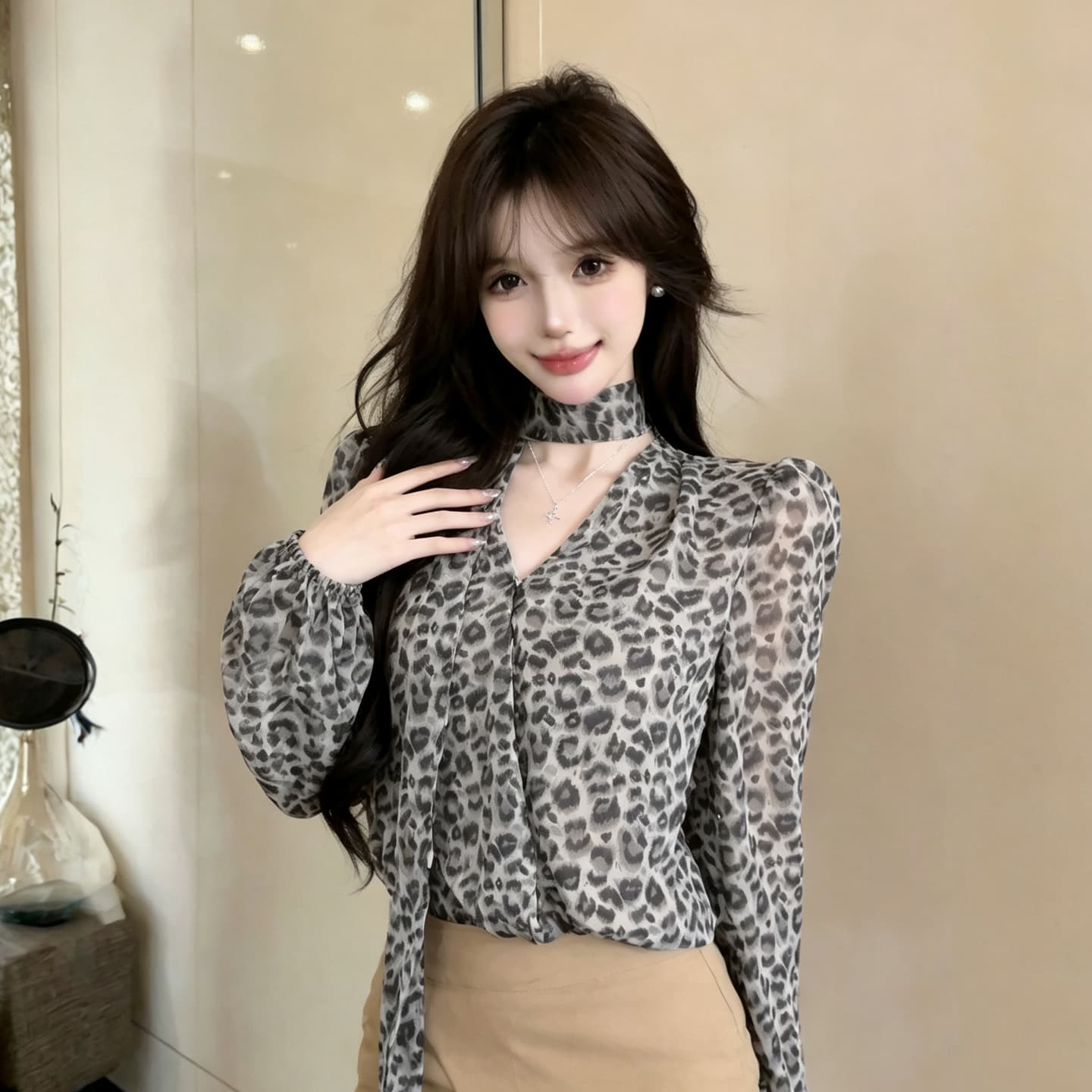 정가 섹시함 순수한 욕망 핫걸 V넥 행침 목 스트랩 긴팔 레오파드 무늬 셔츠 루즈핏 허리 수축 슬림해 보이는 도트 무늬 맨위 상세 이미지 17
