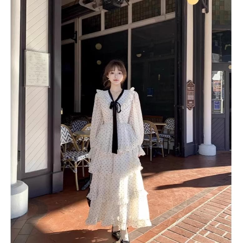 빅 사이즈 여성 의류 프랑스식 휴가 바람 도트 무늬 드레스 허리 수축 V넥 긴팔 케이크 드레스 상세 이미지 3