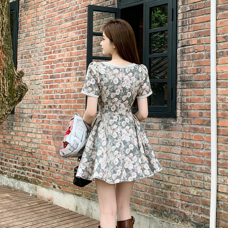 빅 사이즈 여성 의류 장미 레트로 허리 수축 슬림해 보이는 드레스 여름 치마 상세 이미지 3