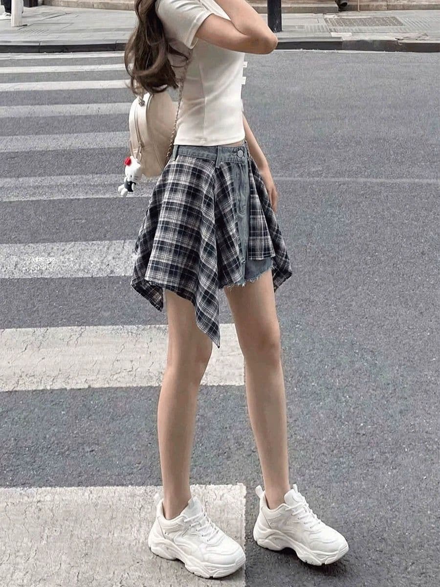 체크무늬 방귀 커튼 패치워크 데님 반바지 바지 아이들 2026 여름 새로운 아메리칸 불규칙 디자인 센스 치마바지 이미지 3