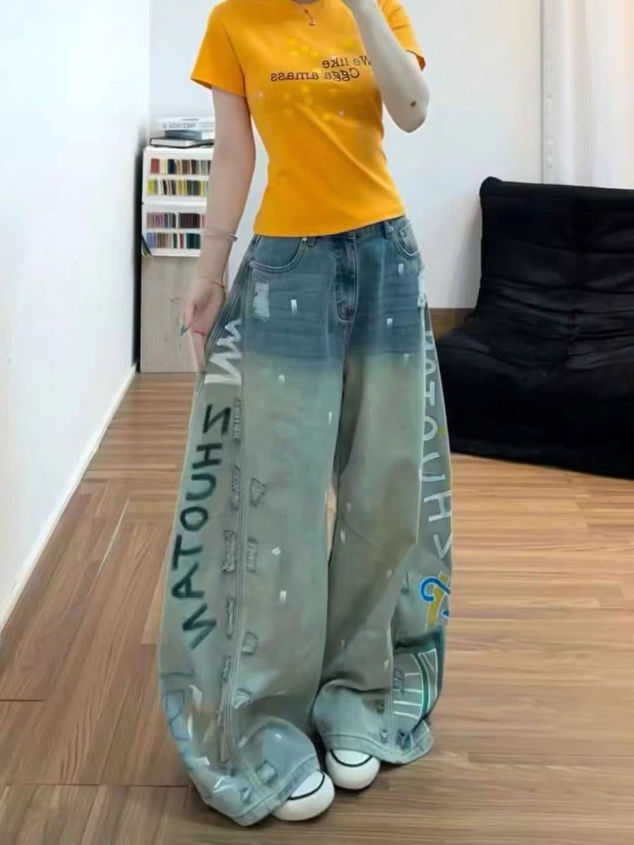여름 새로운 핫걸 루즈핏 캐주얼 바닥 청소 바지 알파벳 낙서 찢어진 부분 넓은 다리 청바지 바지 여자 상세 이미지 3