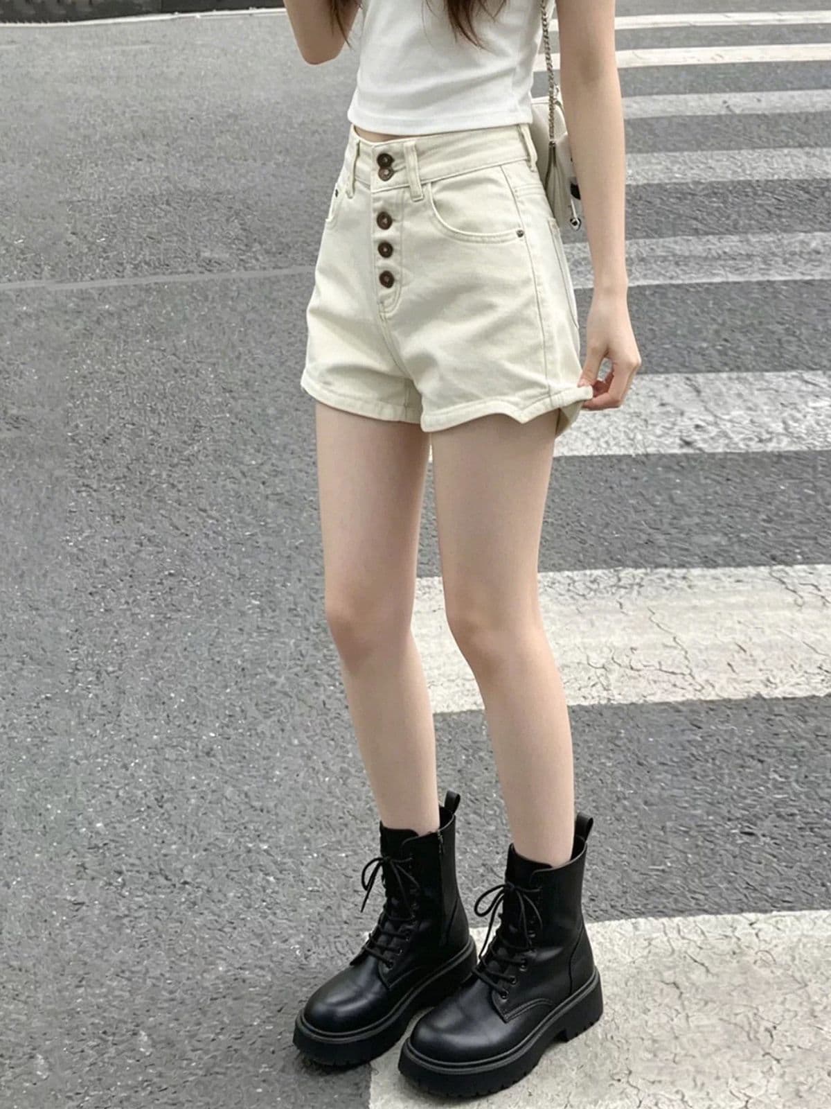 쌀 살구 색상 아메리칸 핫걸 데님 반바지 여성 여름 단추 디자인 센스 슬림해 보이는 표지 넓적 다리 작은 키 넓은 다리 핫 바지 상세 이미지 5
