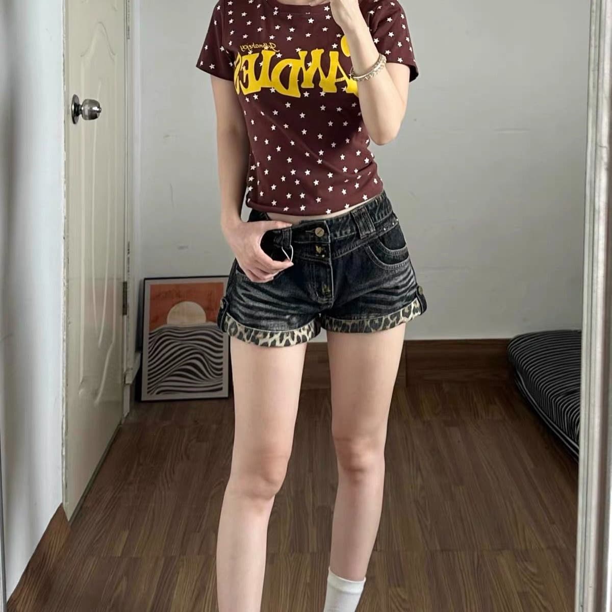 레오파드 무늬 뒤집다 측면 버드 나무 못 데님 반바지 바지 여자 2026 여름 새로운 몸매 가꾸기 슬림해 보이는 디자인 주머니 핫 바지 이미지 5