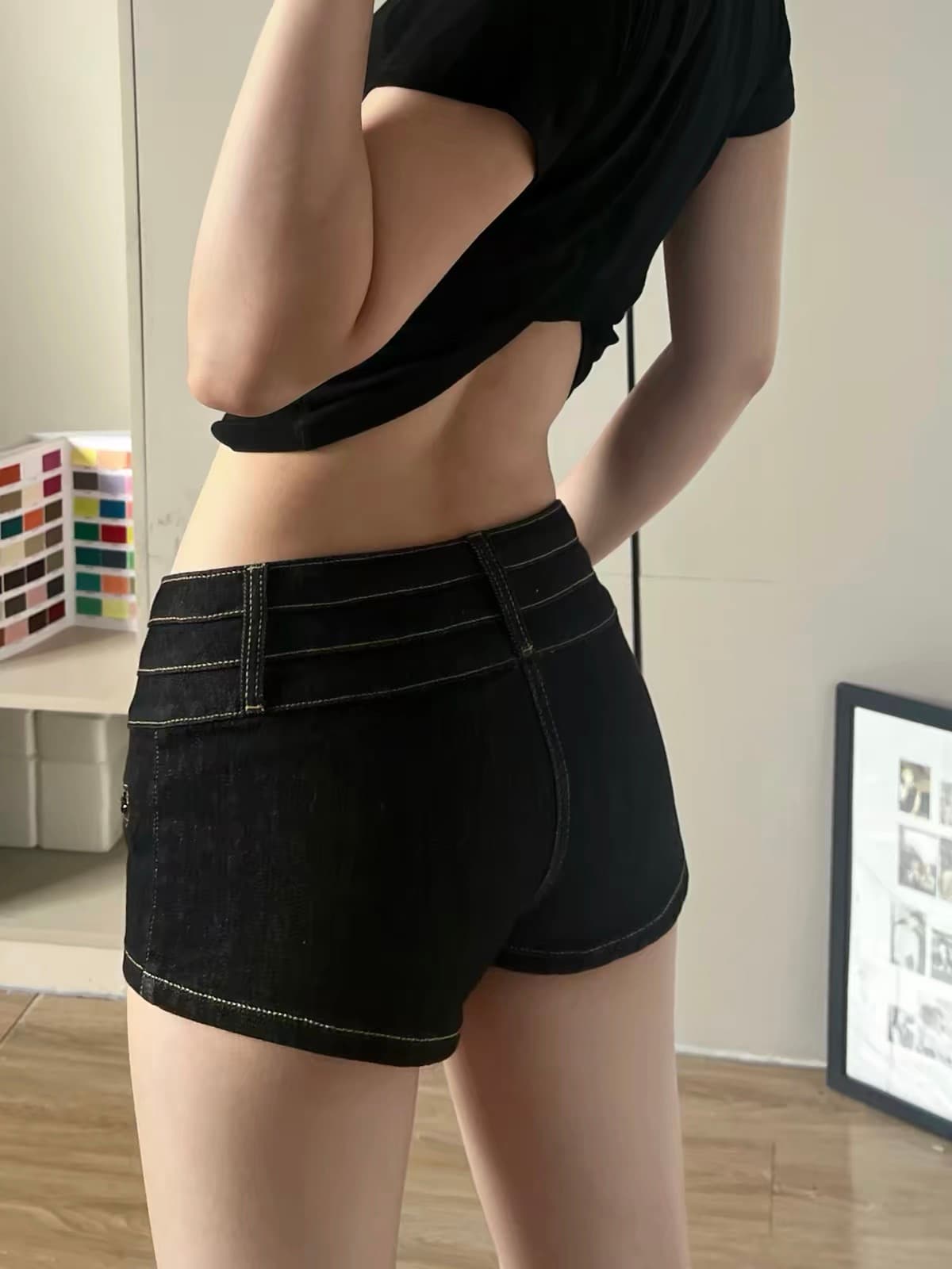 아메리칸 레트로 검정색 청바지 여성 2026 와이드 허리 머리 기타 원천 징수 선 장식 주머니 몸매 가꾸기 타이트 스커트 초단바지 상세 이미지 2