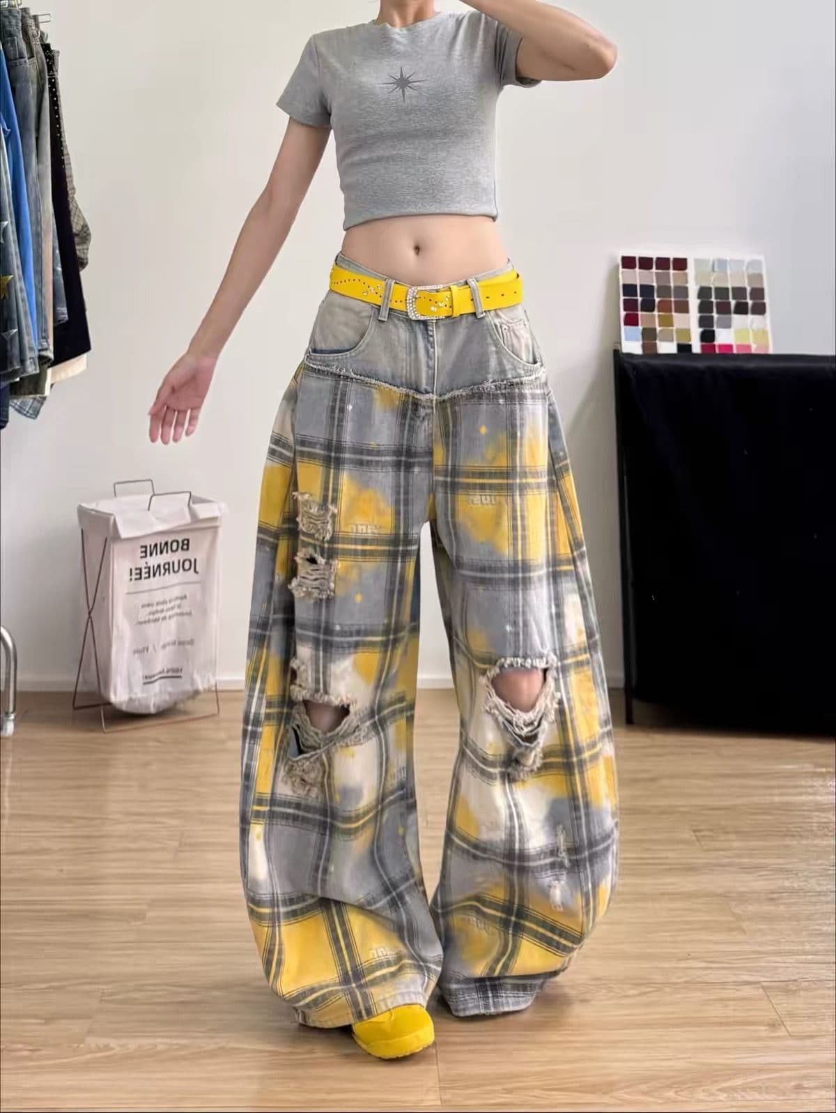 레트로 패치워크 체크무늬 찢어진 부분 넓은 다리 청바지 바지 여자 2026 가을 새로운 루즈핏 슬림해 보이는 바닥 청소 바지 상세 이미지 2
