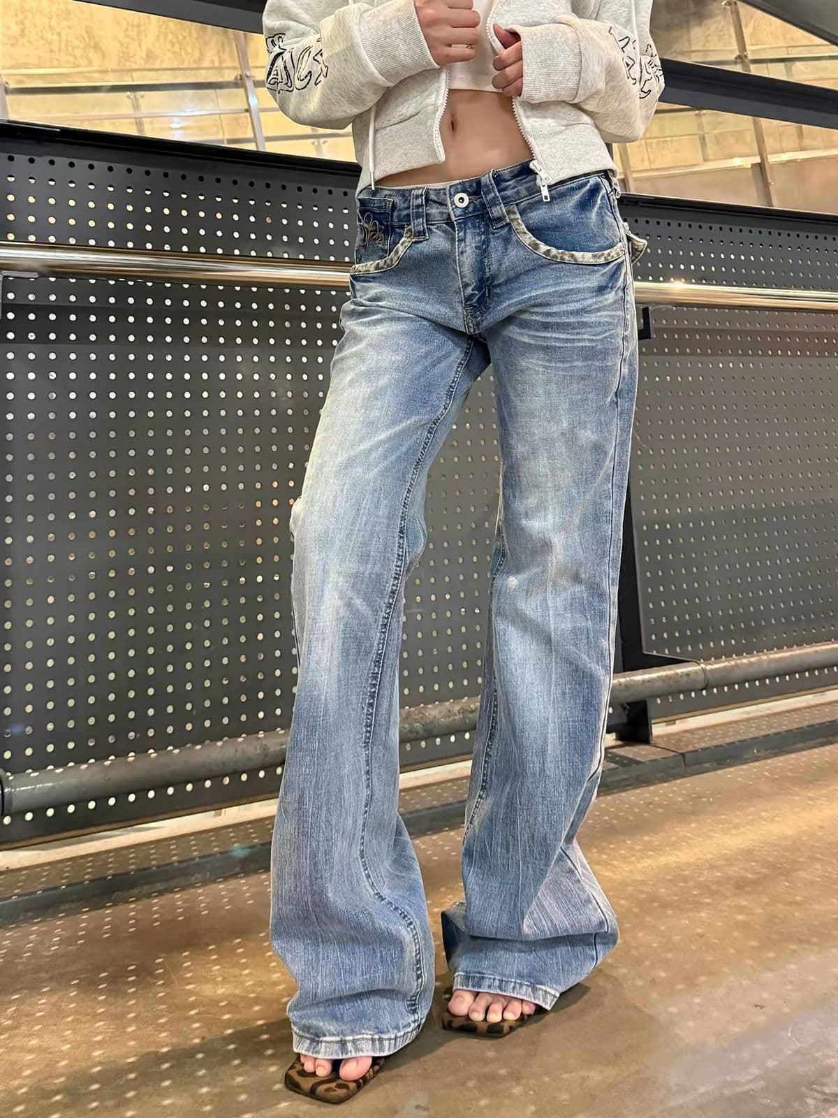 아메리칸 레트로 레오파드 무늬 패치워크 워싱 청바지 여성 디자인 센스 다용도 부츠컷 몸매 가꾸기 슬림해 보이는 긴 바지