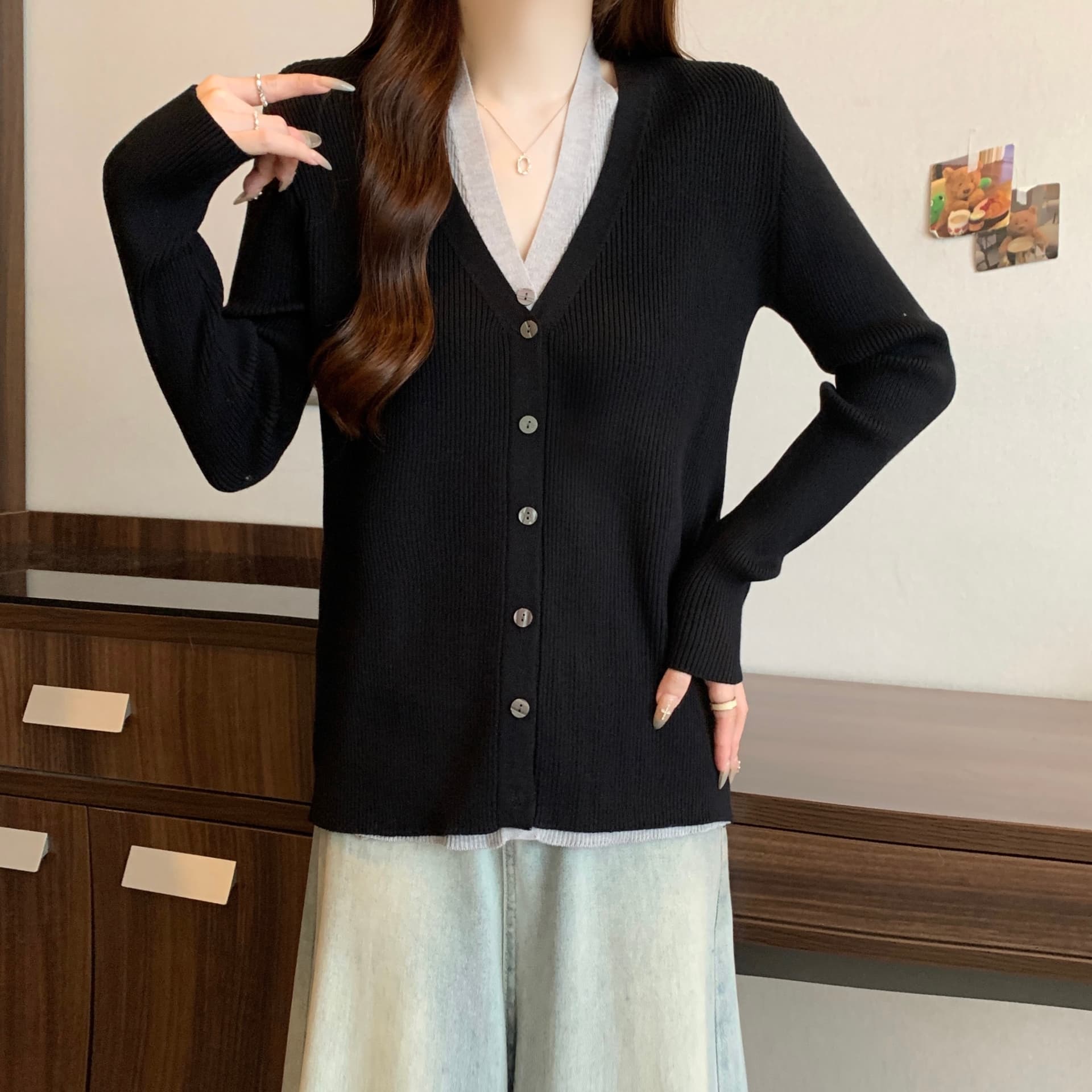 실사 지방 mm 빅 사이즈 V넥 페이크 레이어드 니트 오픈 가디건 가을 겨울 슬림해 보이는 스웨터 상세 이미지 8