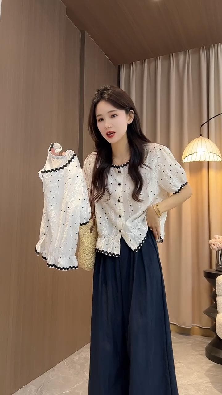 달콤함 배색 레이스 자수 도트 무늬 라운드 넥 거품 소매 여성 셔츠 여름 2026 패션 연령 감소 싱글 줄 버튼 맨위 상세 이미지 5