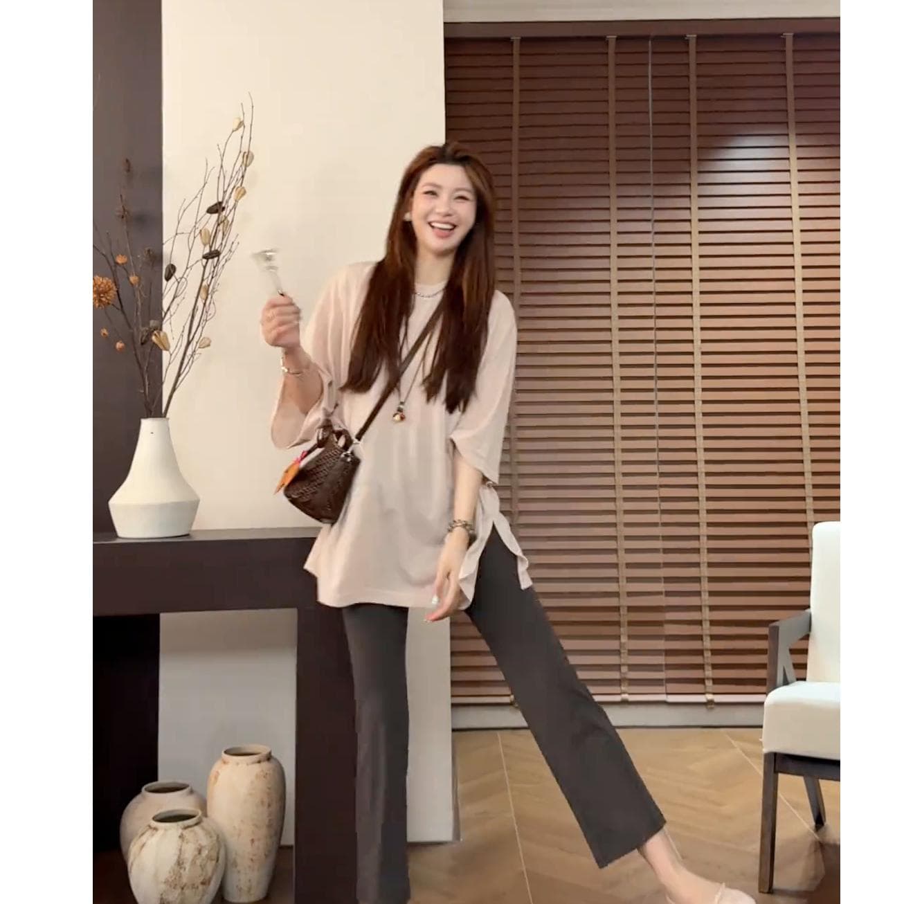 슈퍼 화재 여름 착용 가져 가라. 전체 집합 2026 새로운 느긋한 바람 다용도 루즈핏 반팔 티셔츠 스키니진 투피스 세트 이미지 3