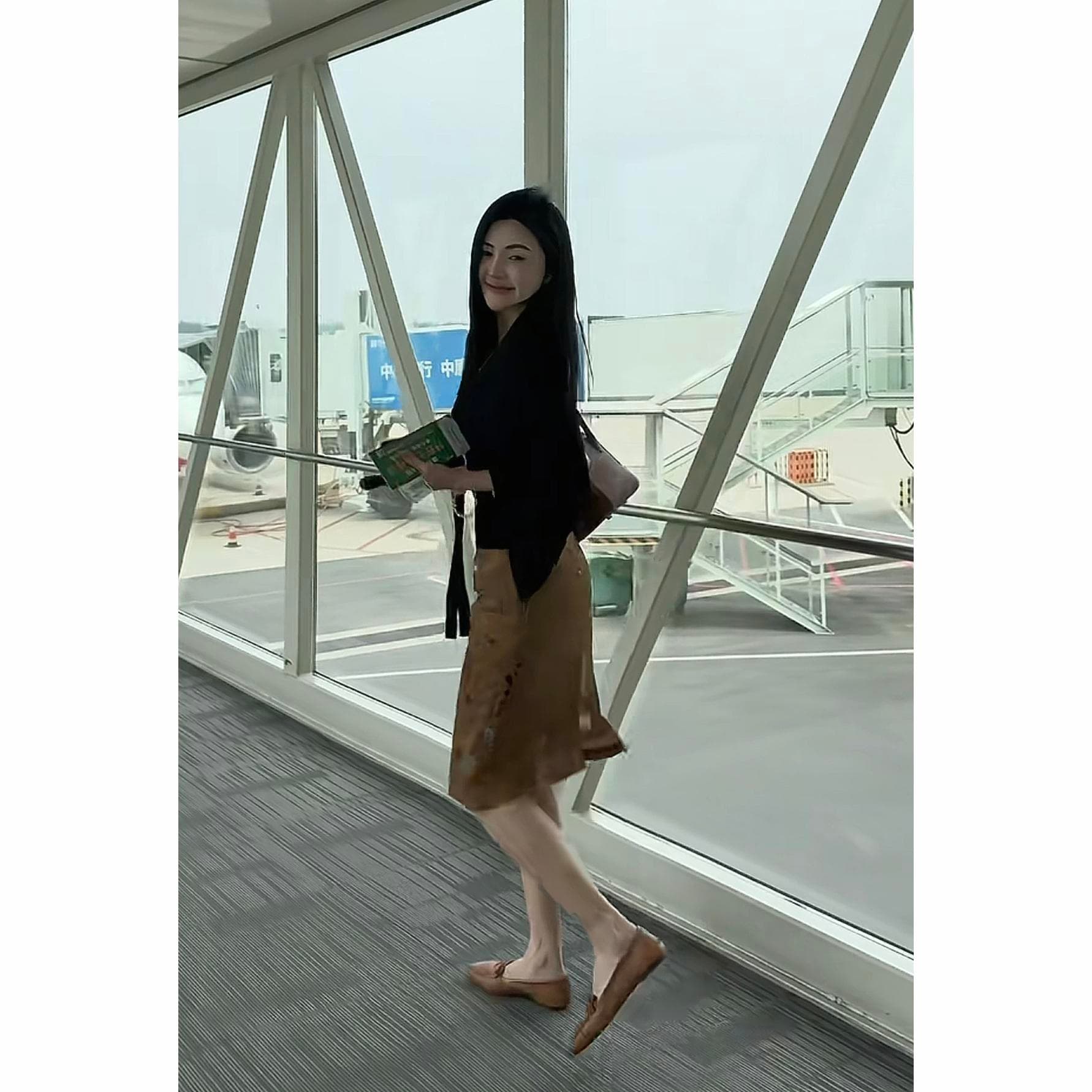여름 전체 집합 여성 의류 2026 새로운 한 부서 패션 숄 조끼 맨위 품격 반신 스커트 3종 세트 상세 이미지 3