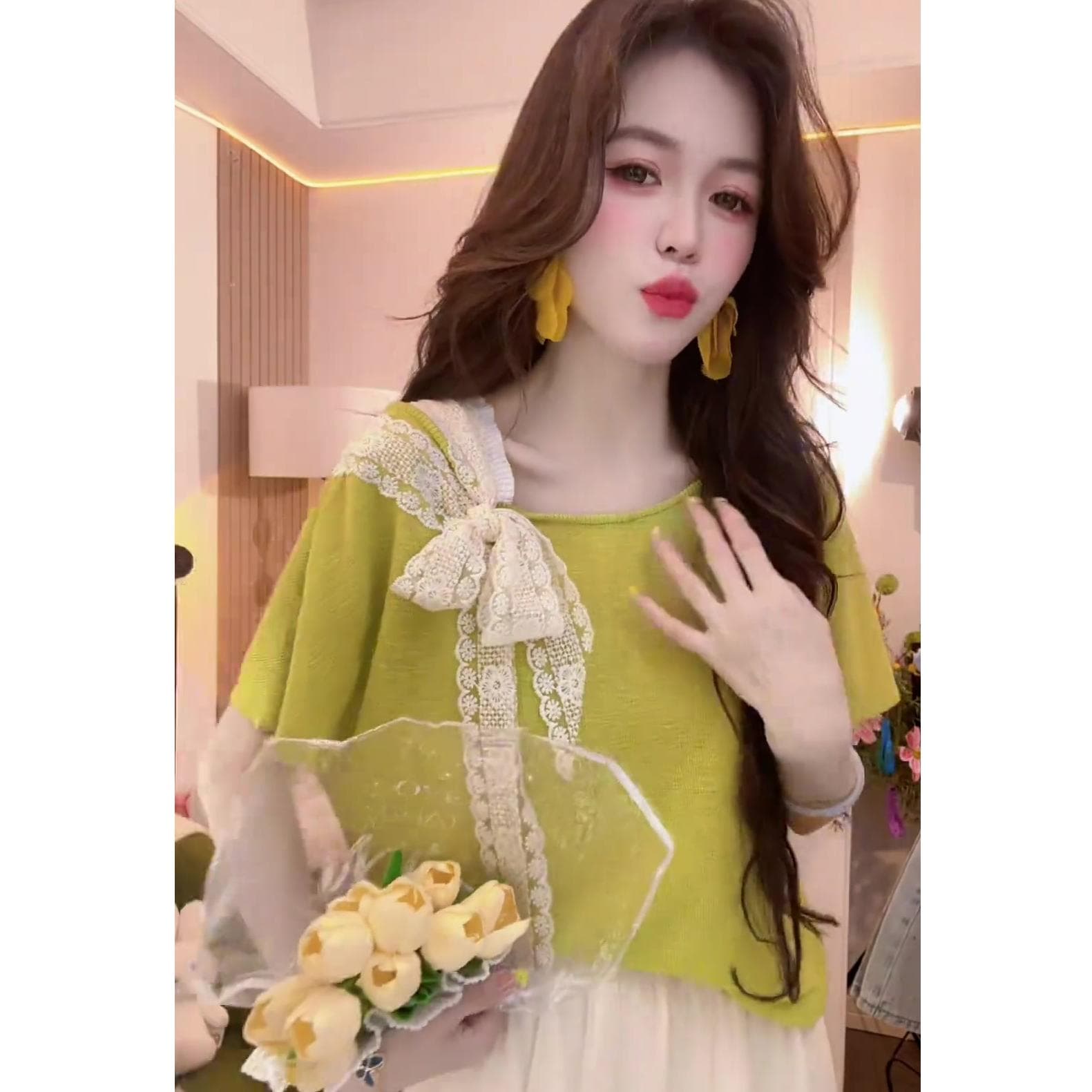 디자인 센스 품격 패치워크 레이스 반팔 여성 여름 2026 새로운 루즈핏 슬림해 보이는 다용도 패션 맨위 상세 이미지 2