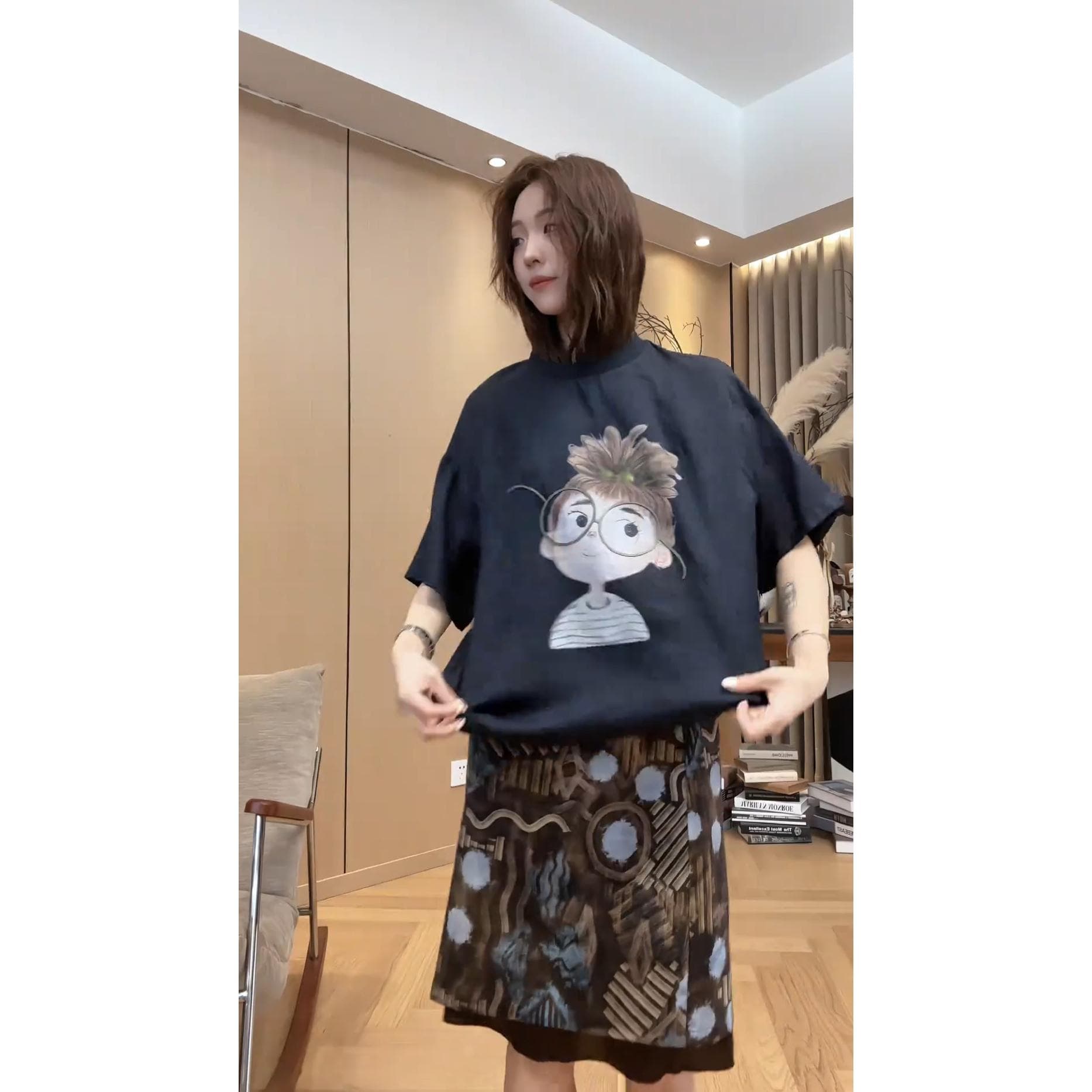 슈퍼 화재 여름 착용 가져 가라. 에이즈 환자 여성 세트 2026 새로운 라운드 넥 반팔 티셔츠 레트로 프린트 반신 스커트 투피스 세트 이미지 3