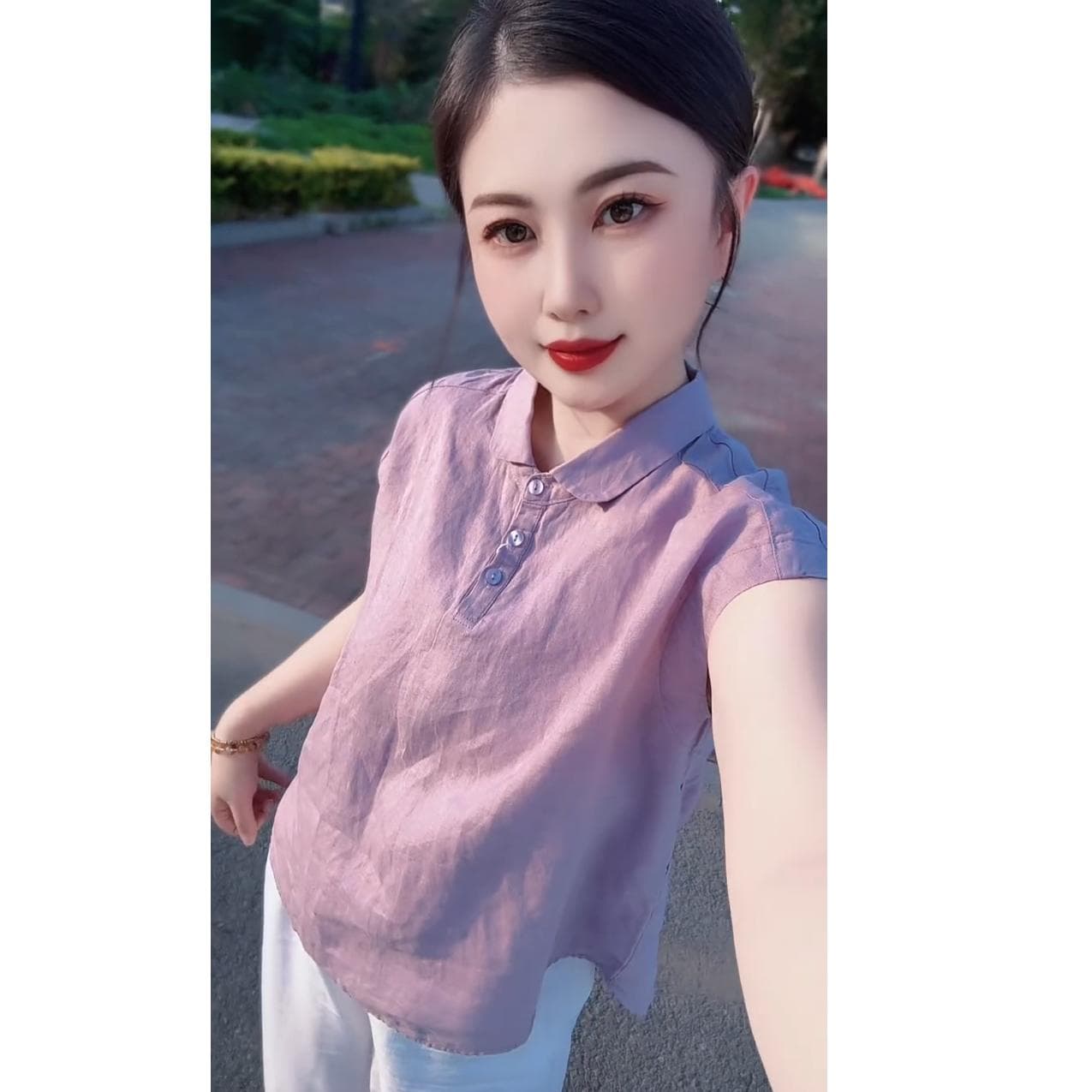 여름 미니멀리즘 출퇴근 바람 셔츠 2026 새로운 부드러운 연령 감소 얇은 스타일 맨위 하프 단추 단색 다용도 반소매 상세 이미지 1