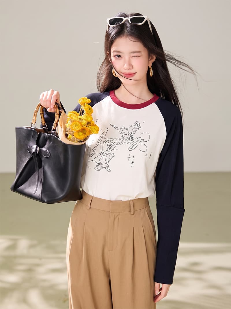 실사 블랙 살구 패치워크 색상 삽입 어깨 소매 길이 소매 티셔츠 여성 2026 봄 아메리칸 레트로 캐주얼 루즈핏 맨위 상세 이미지 2