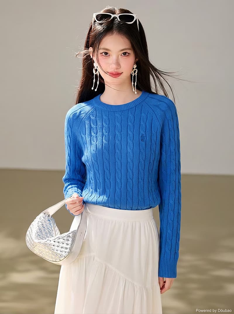 유럽 상품 파란색 마 무늬 라운드 넥 풀오버 니트 스웨터 여성 가을 겨울철 새로운 패션 고급 센스 느긋한 바람 스웨터 이미지 4