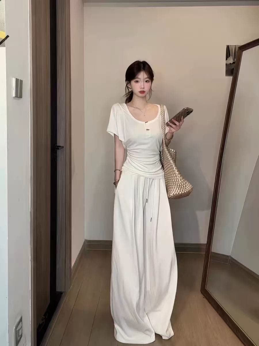 빅 사이즈 지방 mm 한 부서 느긋한 느슨함 디자인 센스 반팔 티셔츠 여름 허리 수축 소뿔 버클 V넥 순수한 욕망 맨위 여성 상세 이미지 1