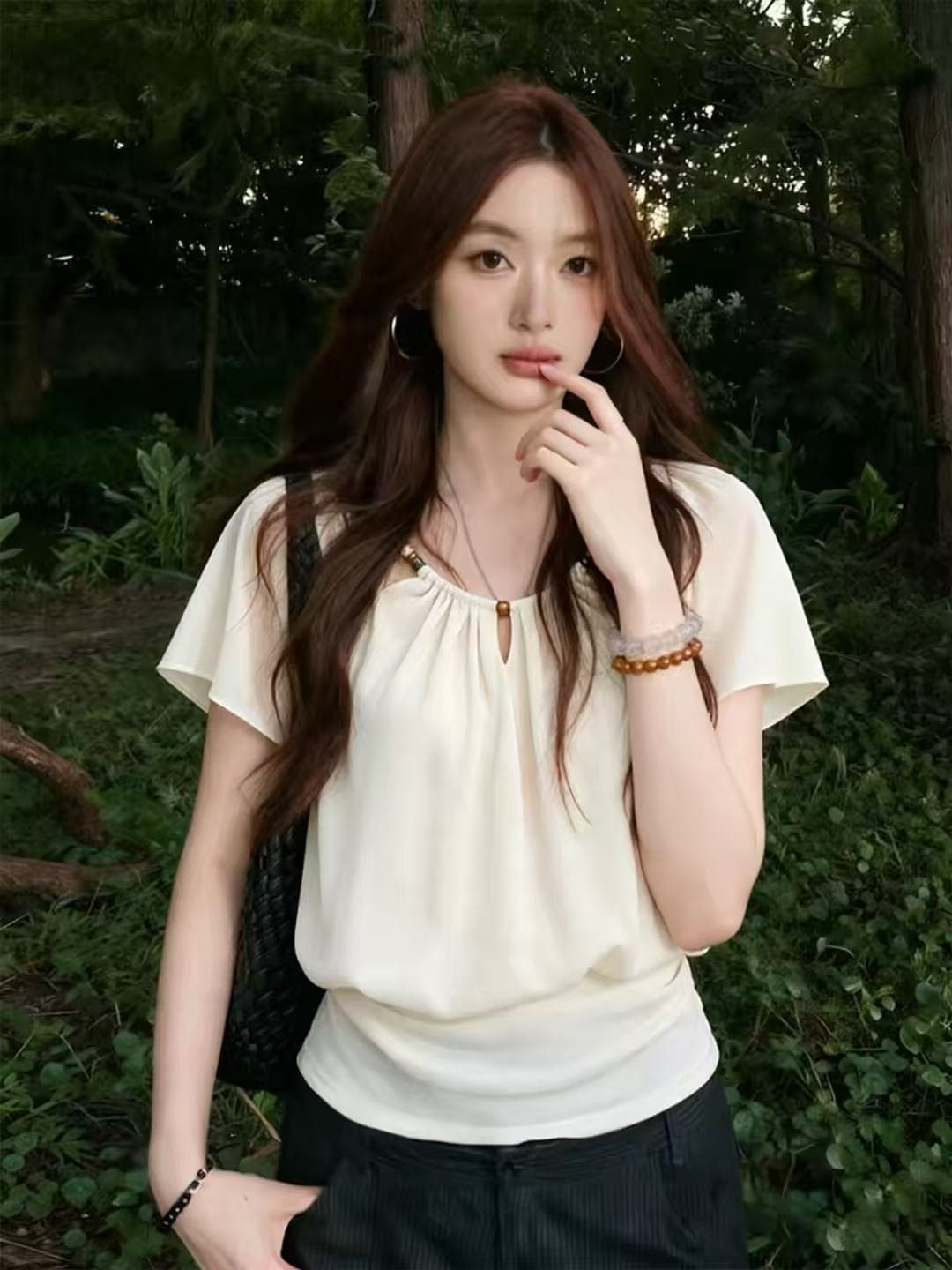 빅 사이즈 한 부서 홀로우 아웃 반팔 티셔츠 여성 여름 착용 가져 가라. V넥 연꽃 잎 소매 허리 수축 슬림해 보이는 품격 고급 센스 맨위 이미지 2