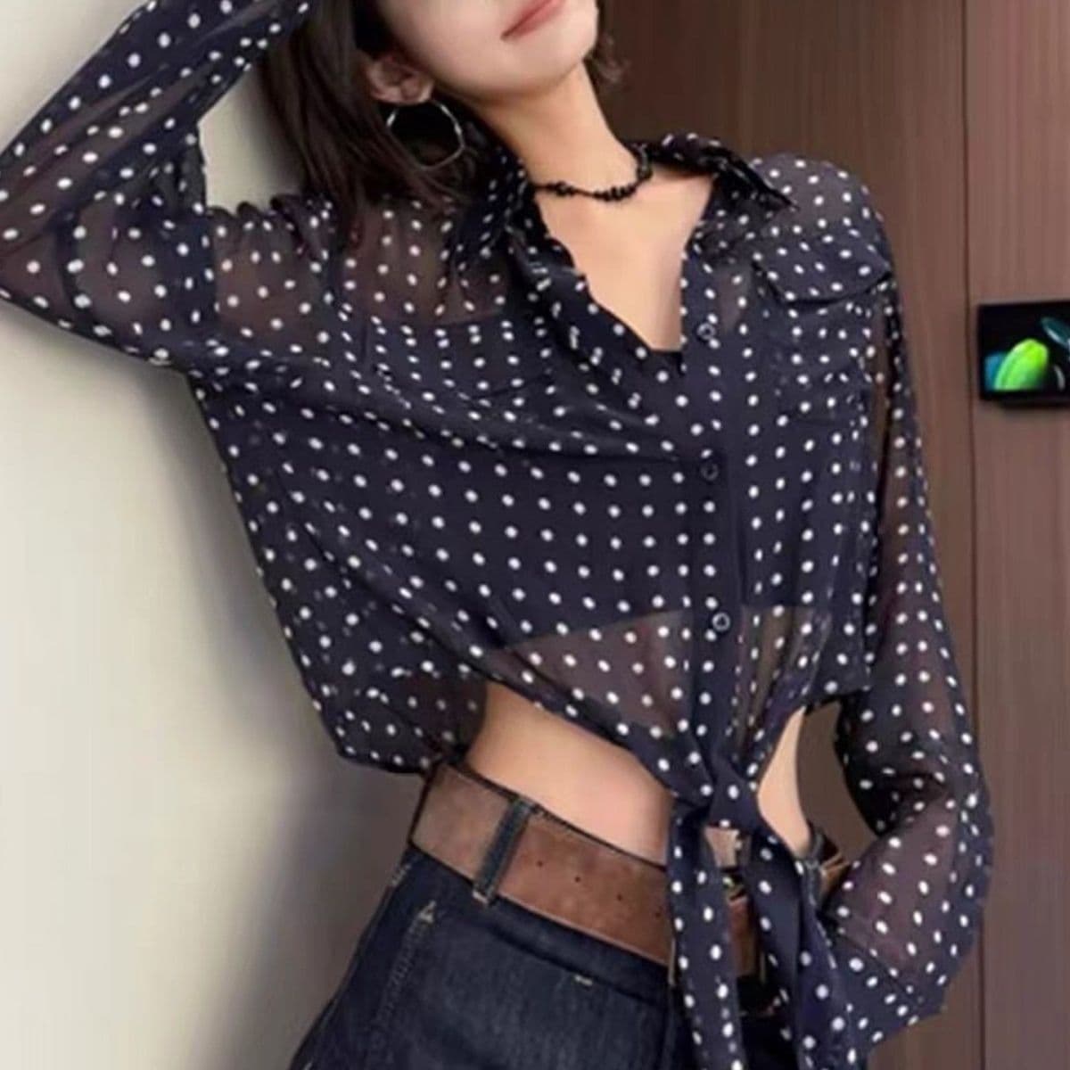 고급 센스 얇고 가벼운 자외선 차단 도트 무늬 여성 셔츠 여름 긴팔 새로운 프랑스식 패션 마이크로 ~을 통해 섹시함 쇼트 스타일 맨위 상세 이미지 1