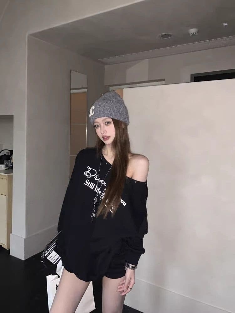 검정색 징 비스듬한 어깨 후드티 여성 가을 루즈핏 오프숄더 맨위 상세 이미지 11